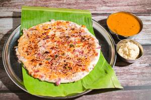 Amul Cheese Tomato Onion Uttapam