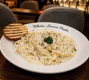 Veg White Sauce Pasta