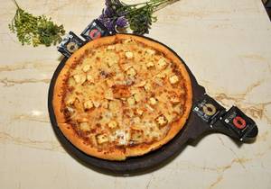 Four Cheese Veg Pizza