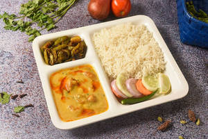 Kadhi Pakoda Sabji Tiffin Box