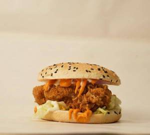 Chicken crunchy blaster burger