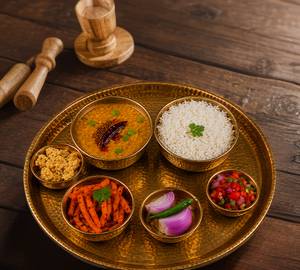 Dal Bhaat Chokha