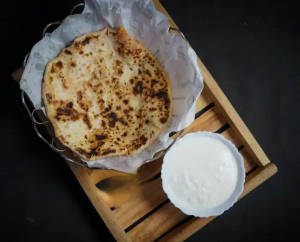 Aloo Paratha with Sabji And Curd