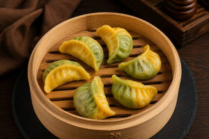 Spinach Corn Cheese Momos