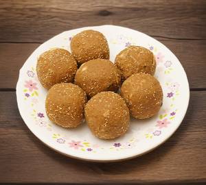 Dryfruit Methi Ladoo