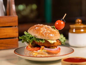 Aloo Tikki Veggies Burger