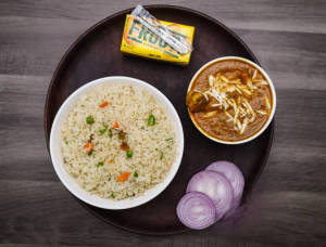 Veg Pulao + Kadhai Chicken + Frooti [ 125 ml ]