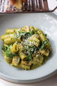 Mushroom Pesto With Parmesan Cheese