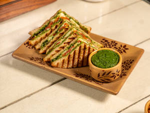 Cheese, Tomato & Mint Chutney Sandwich
