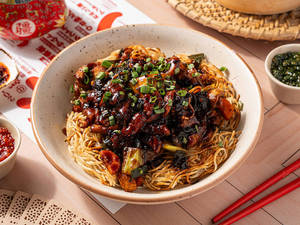 Chicken Pan Fried Noodles In Black Bean Sauce