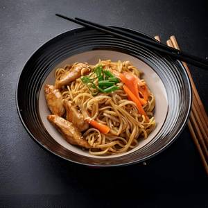 Chicken hakka noodles