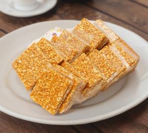 Crush Peanut Chikki ( 200 Gms )