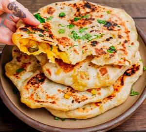 Stuffed Naan (indii Special)