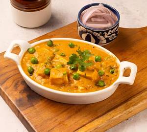 Matar Paneer