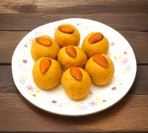 Badam Besan Ladoo