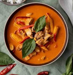 Chicken red thai curry [500 ml]