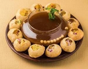 Stuffed Golgappe