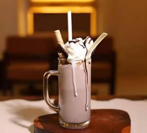 Oreo Crunch Shake