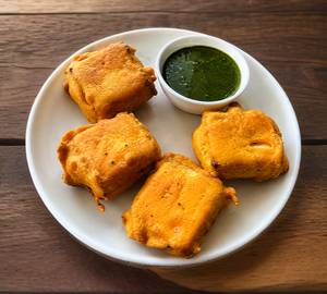 Paneer Pakoda [ 4 piece ]