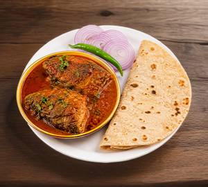Fish Curry(2 pcs) + Tawa Roti (2 Piece)