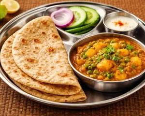Roti (4 Pcs) + Sabji+ Salad + Curd