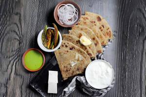Butter Paneer Paratha