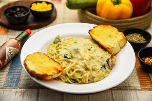 Jain Specials Creamy Spaghetti With Sun Dried Tomato