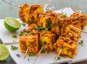 Lahsoni Paneer Tikka