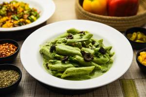 Jain Specials Al Pesto Pasta