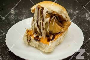 Jantar Mantar Vada Pav
