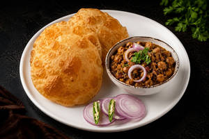 Homestyle Chole Poori Breakfast Combo