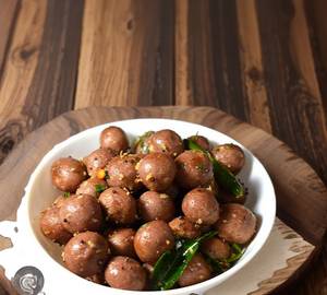 Red rice mini Thallipu Kozhukattai