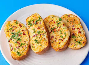 Chilli Onion Garlic Bread