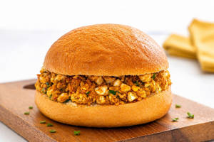Chaska Bun Egg Dry Roast Burger