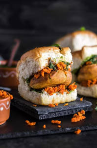 Barbeque & Vip Vada Pav Combo