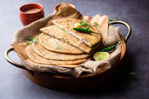 Paneer Paratha (non Jain)