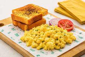 Scrambled Egg With Toast