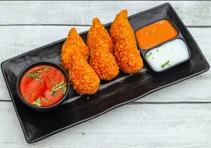 Crispy Kurkure Paneer Tikka Momos [6 Pcs]