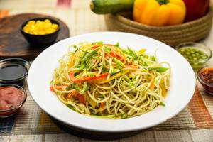 Kolkata Style Hakka Noodles