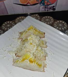 Cheese pineapple with crush sandwich