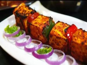 Peshawari Paneer Tikka (6 Pcs)