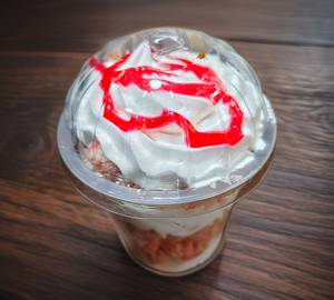 Strawberry glass cake