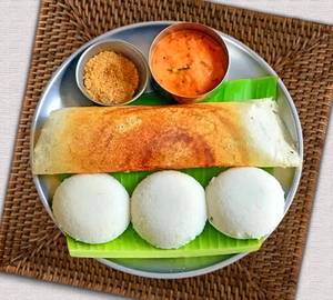 Masala Dosa + Samber Idly 1 pecs 