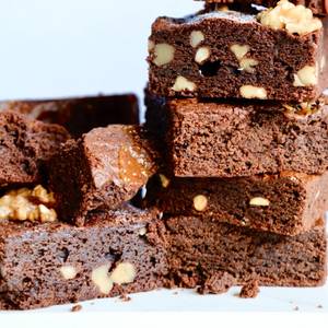 Fudgy Chocolate Walnut Brownie