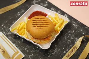 Bikaner Special Burger With French Fries