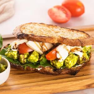 Paneer Pesto Crunch
