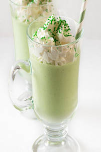 Green Pista Shake