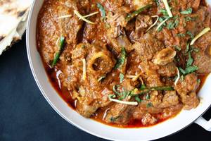Mughlai beef gravy