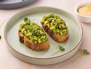 Guacamole Toast (2 Pcs)