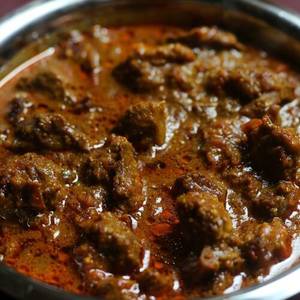 Kolapuri beef spicy gravy